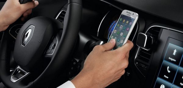 Как настроить телефон в автомобиле вам могут