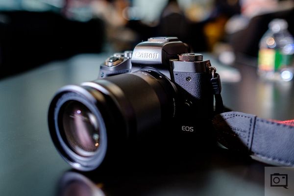 Обзор зеркального фотоаппарата Canon EOS 4000D 18-55DC III