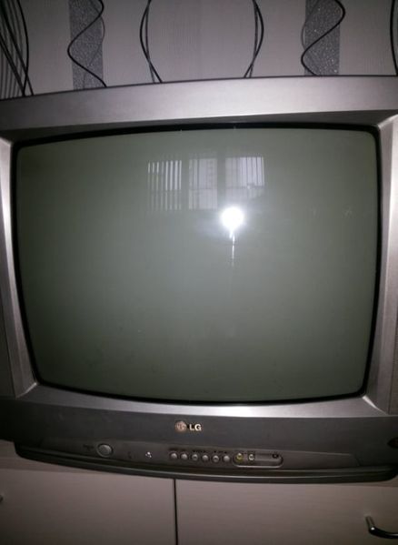 Обзор телевизора LG 24MT48S-PZ