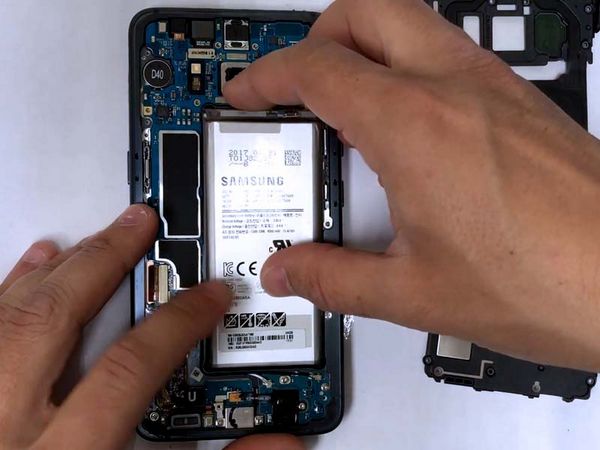 Замена аккумулятора Samsung Galaxy M31